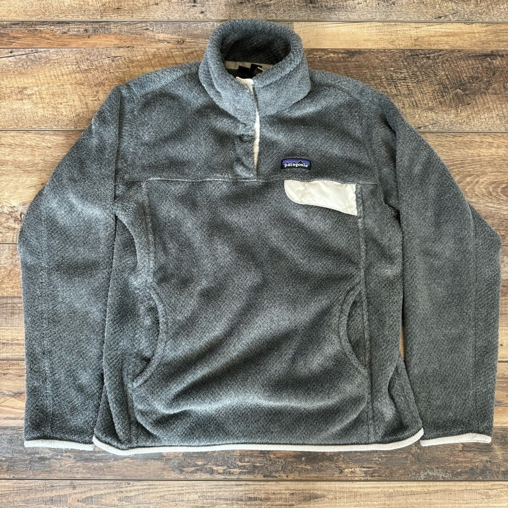 Patagonia Women's Lightweight Synchilla Snap-T Fleece Pullover Gray Medium